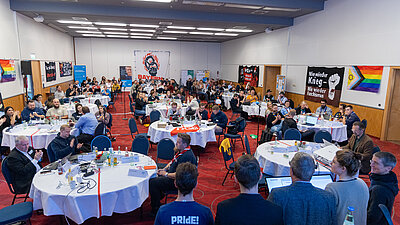 Die Delegierten und G&auml;ste der BJR-Vollversammlung