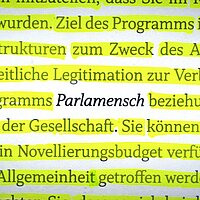 Das Wort Paralamensch ist inmitten von einem Flie&szlig;text zu sehen. 