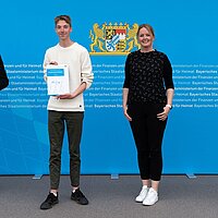 Bayerischer Demografiepreis f&uuml;r "Der Kemptener Weg der Jugendbeteiligung"